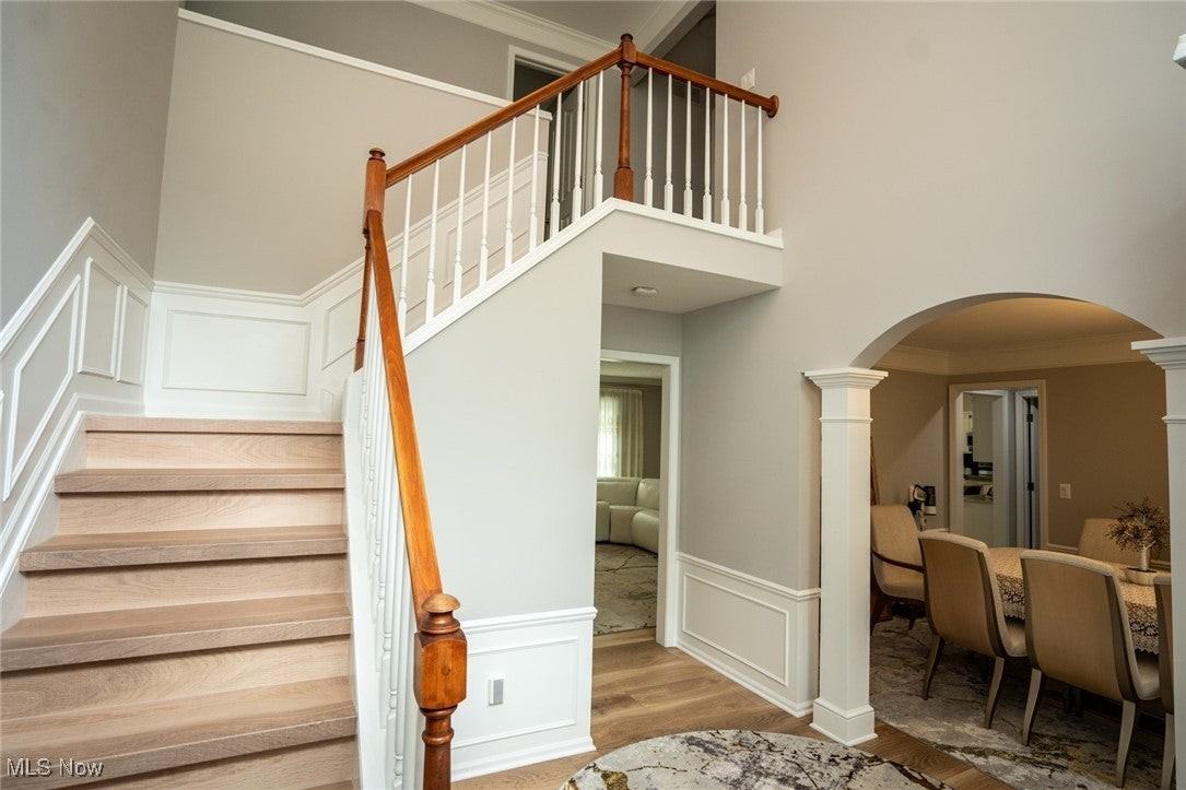 18447 Whitemarsh Ln - Photo 3 of 17