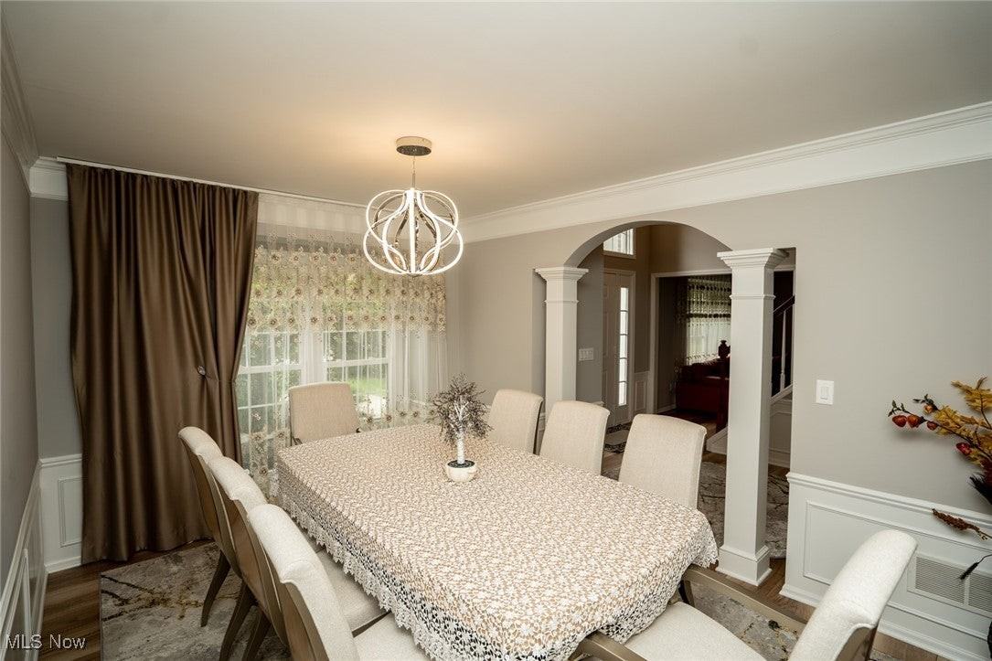 18447 Whitemarsh Ln - Photo 4 of 17