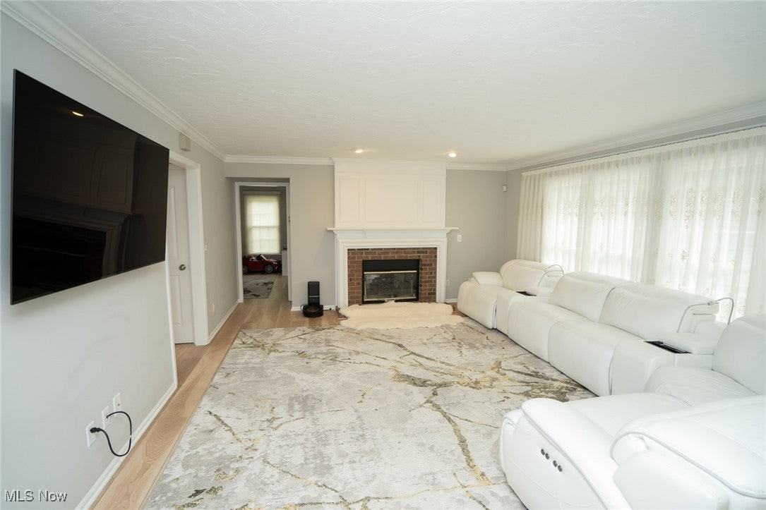 18447 Whitemarsh Ln - Photo 6 of 17