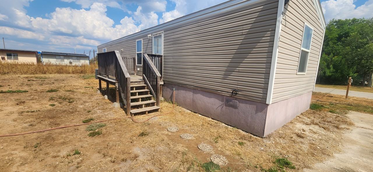 414 14th St - Photo 2 of 14