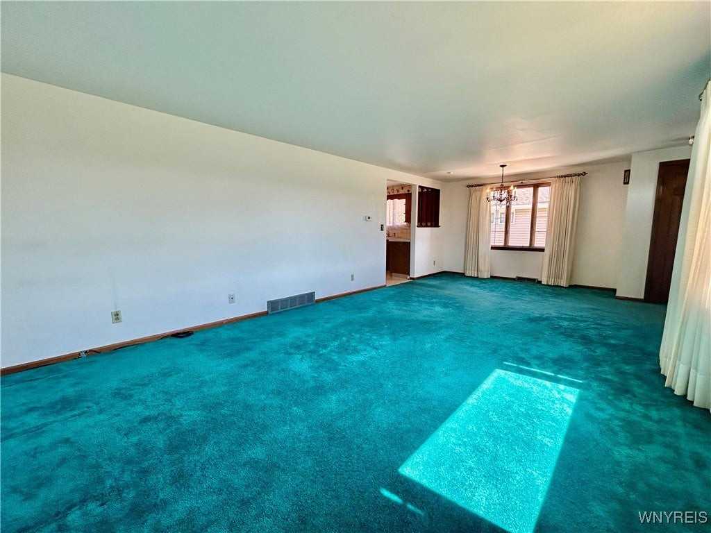 18 Mary Lou Ln - Photo 4 of 18