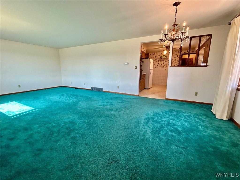 18 Mary Lou Ln - Photo 5 of 18