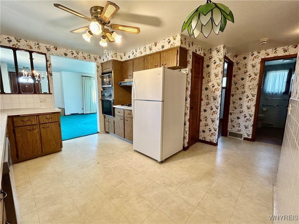 18 Mary Lou Ln - Photo 7 of 18