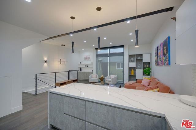 4422 S Riley Dr - Photo 2 of 8