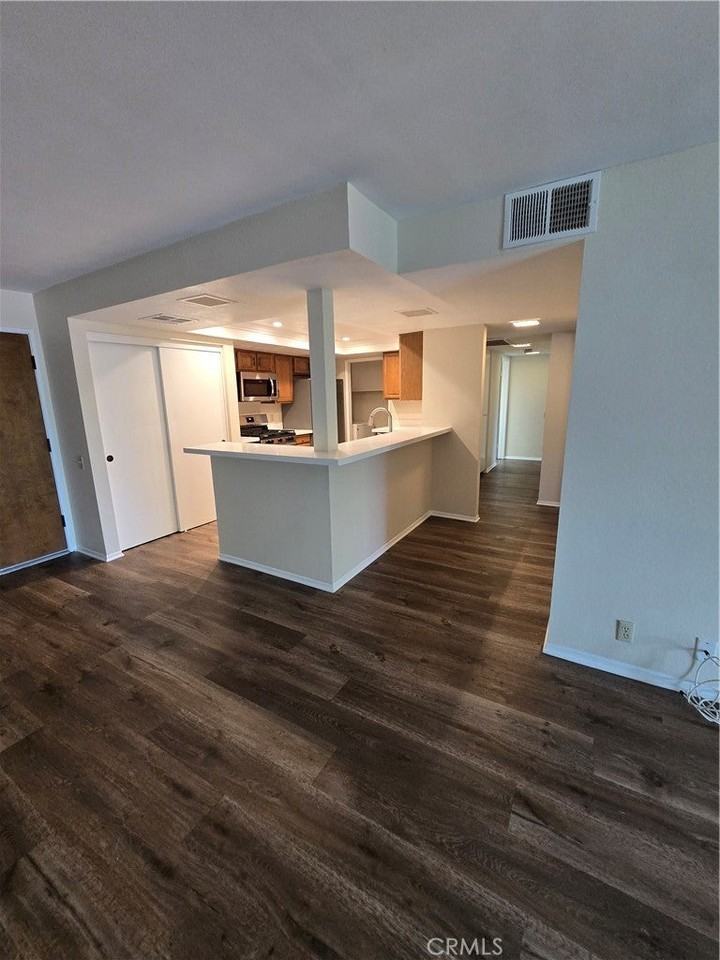 254 East Fern Avenue - Photo 5 of 10