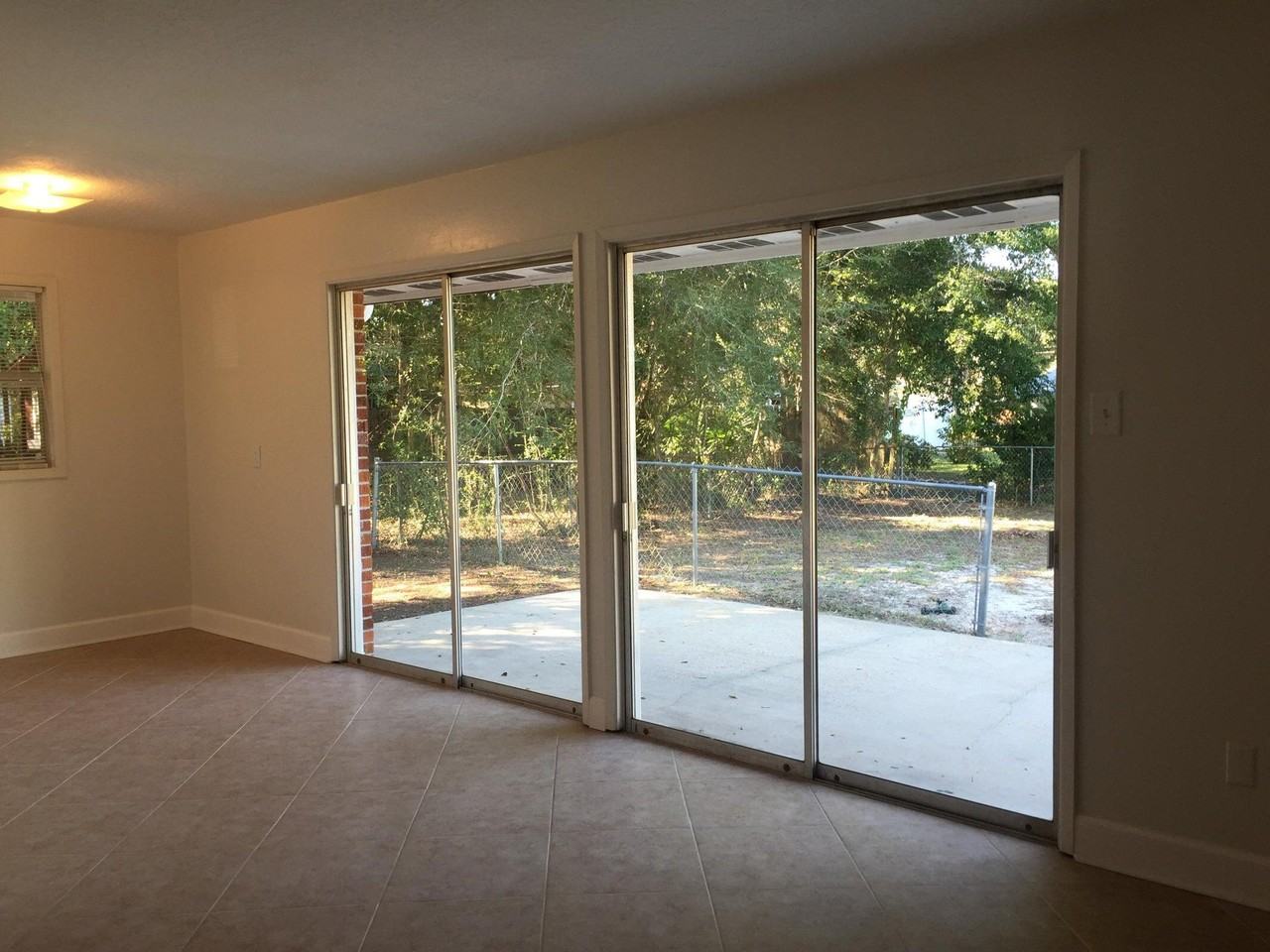 113 Moriarty St Nw - Photo 3 of 18