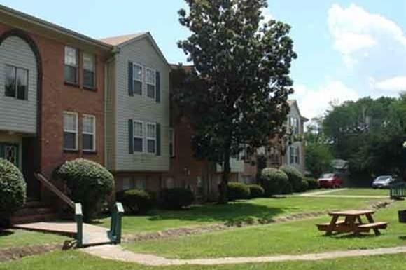 Olde Towne Village Apartments - Photo 3 of 34