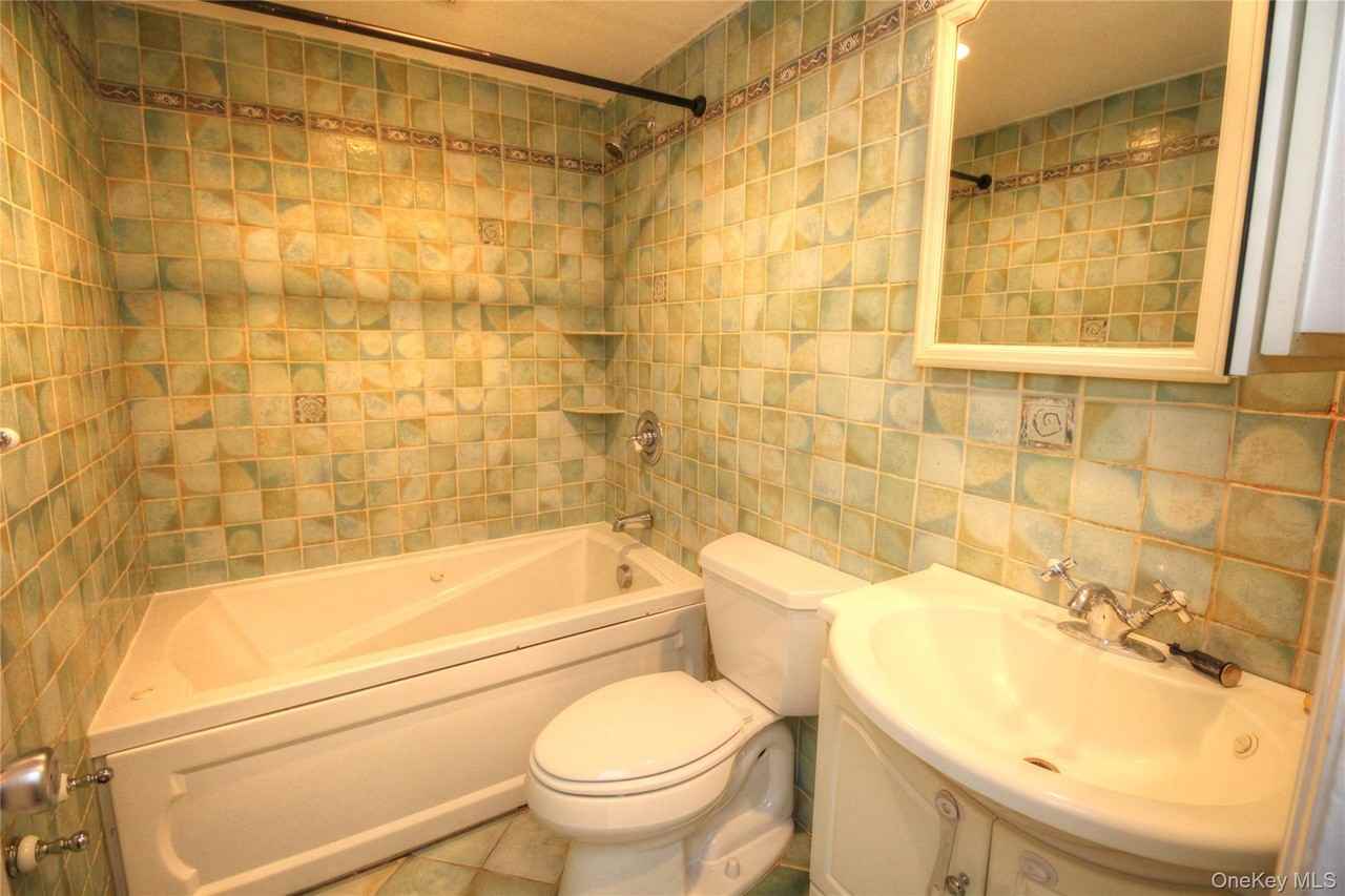 3382 Lindbergh Ave - Photo 5 of 35