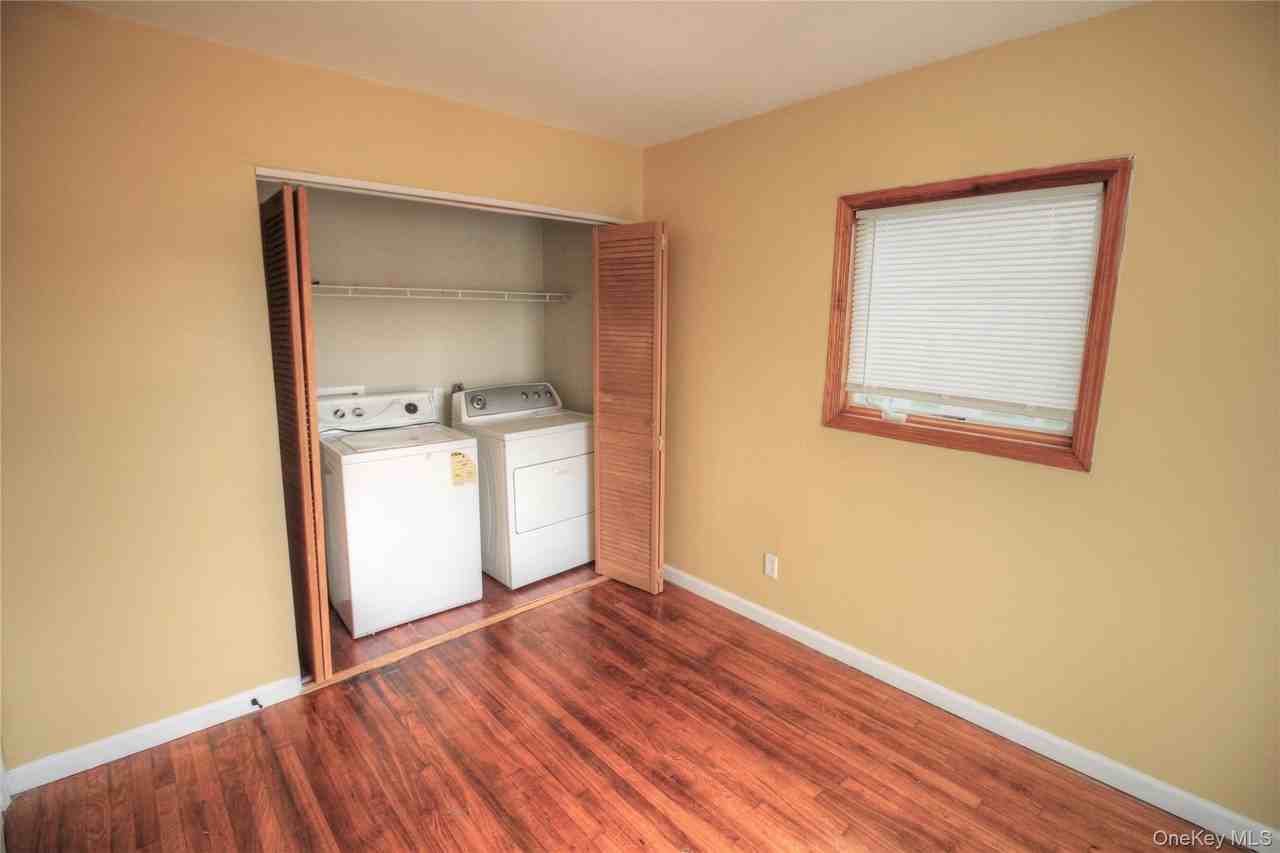 3382 Lindbergh Ave - Photo 6 of 35