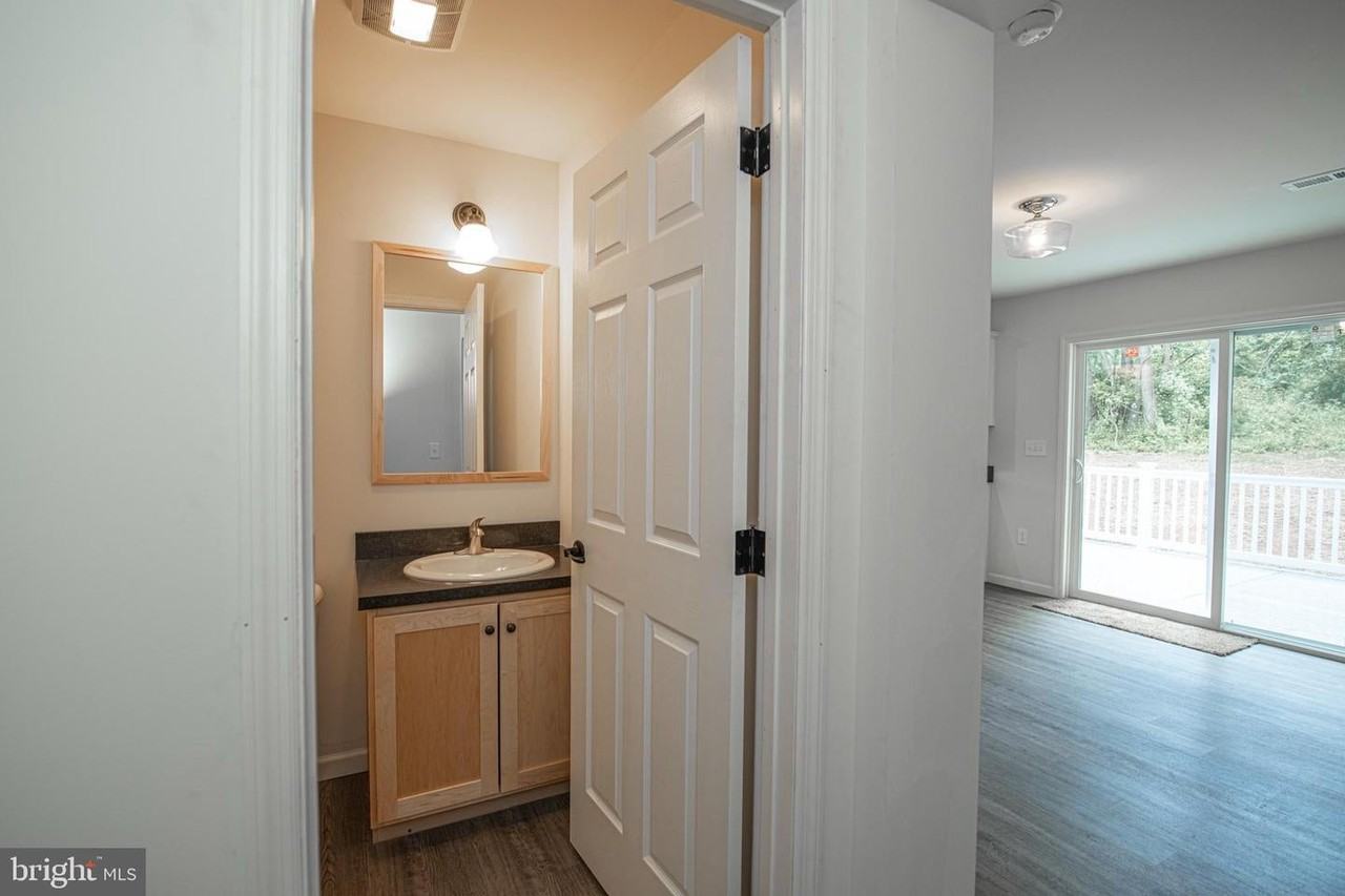 621 Port Providence Road - Photo 6 of 22