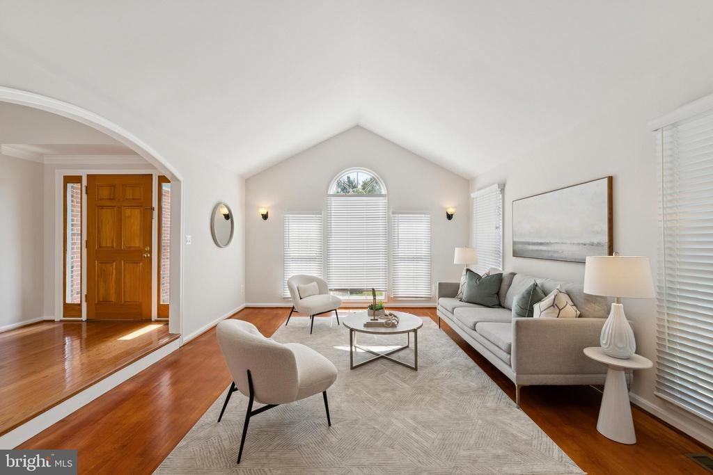 8410 Copperleaf Ct - Photo 3 of 50