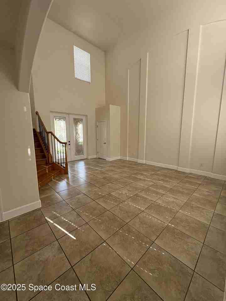 1260 Talon Way - Photo 3 of 19