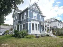 featured image of 16 May St