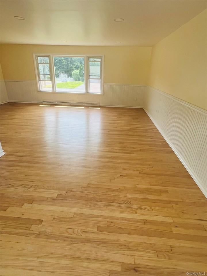 35 Hudson Dr - Photo 4 of 12