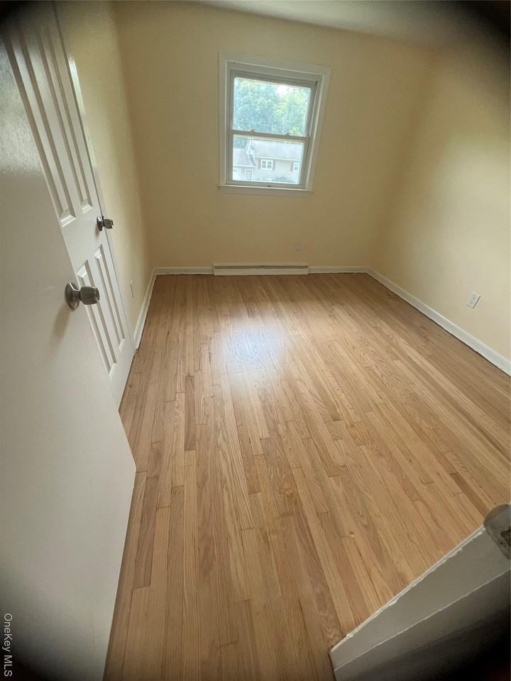 35 Hudson Dr - Photo 6 of 12