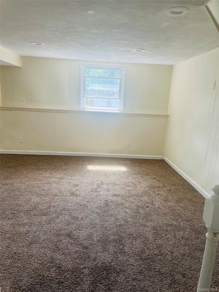 35 Hudson Dr - Photo 7 of 12