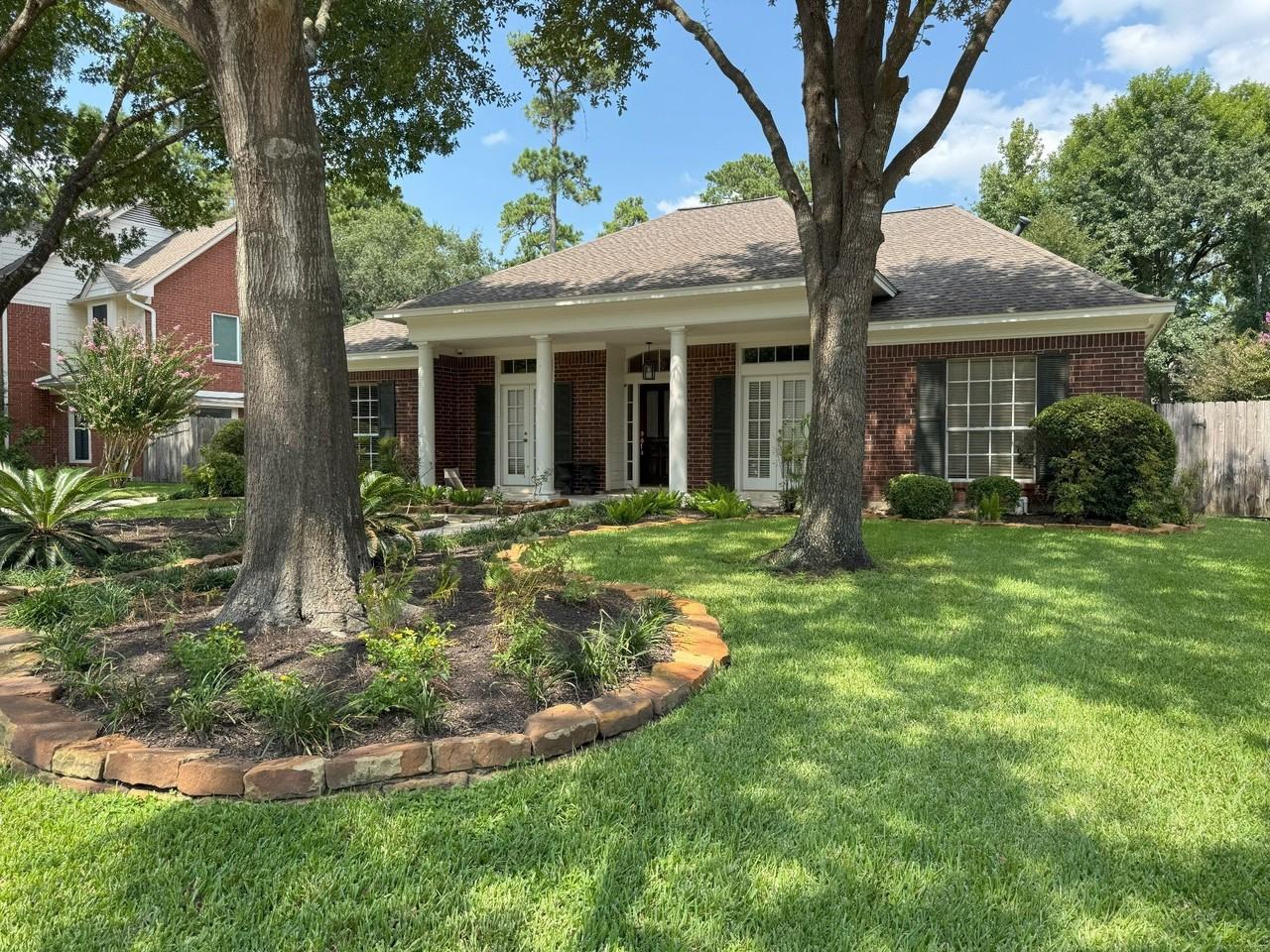 35 Smokestone Dr - Photo 2 of 28