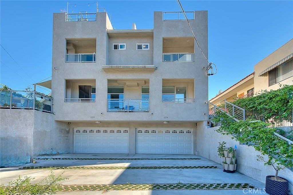 1234 Lilac Place - Photo 3 of 50