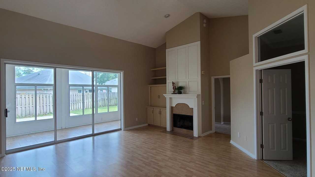 1808 Shady Grove Ln - Photo 6 of 22