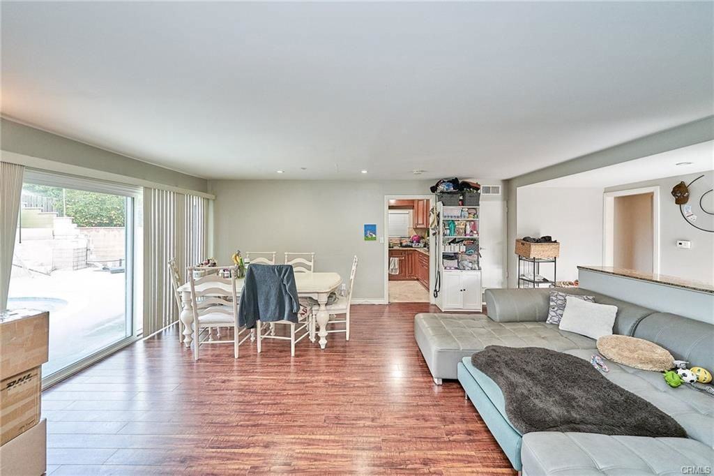 17167 Index Street - Photo 4 of 8