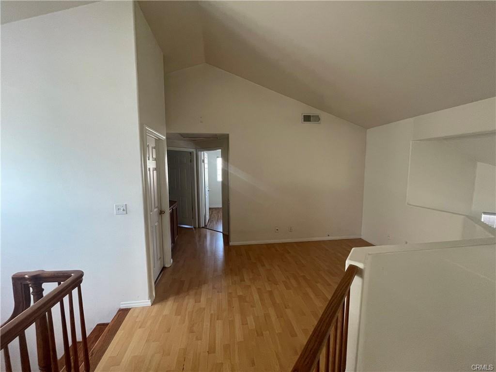 7547 Bellingham Ave - Photo 3 of 8