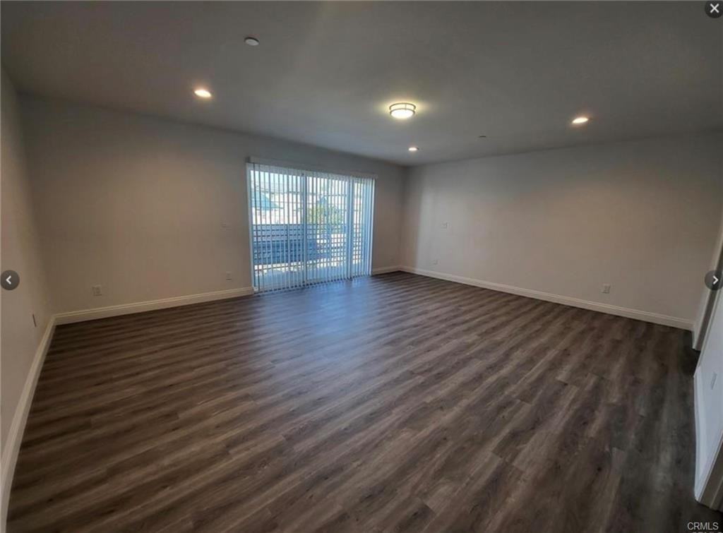 14614 Vanowen Street - Photo 4 of 8