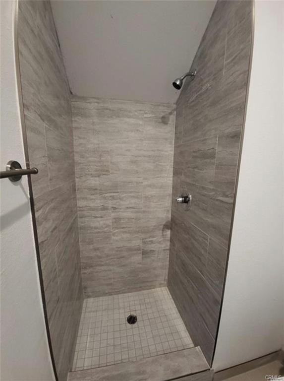 14614 Vanowen Street - Photo 5 of 8