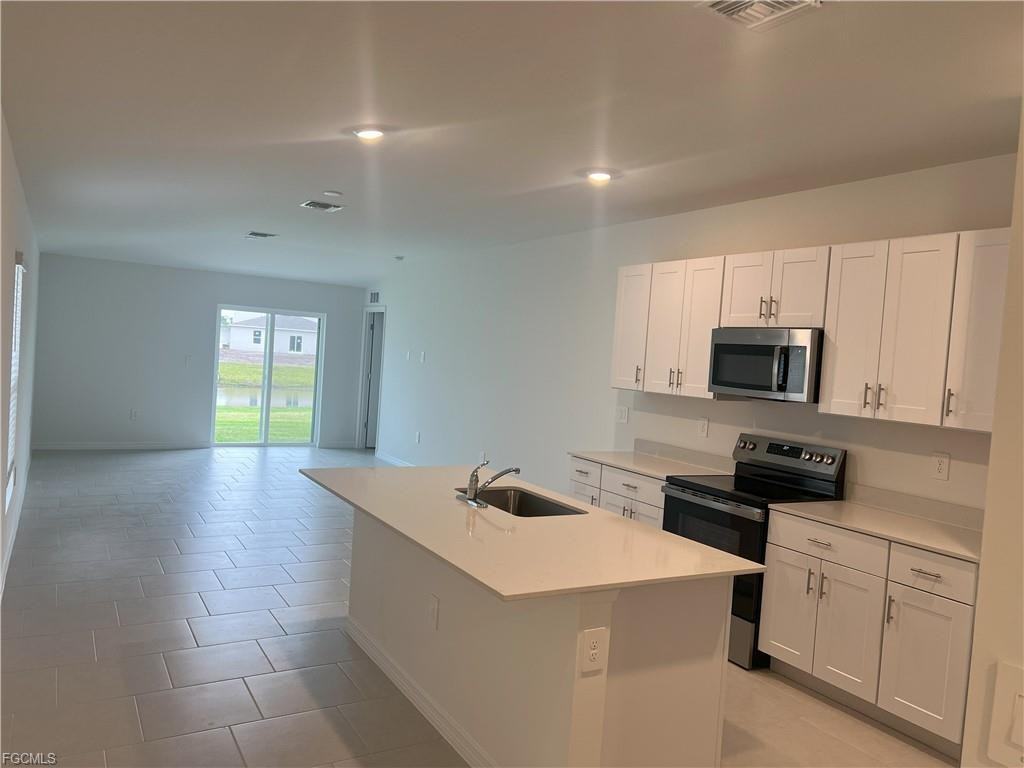 19741 Garden Ridge Ct - Photo 2 of 8