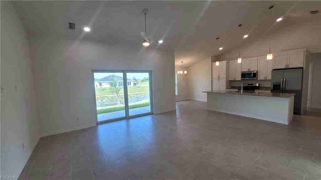 4016 Ne 12th Ct - Photo 2 of 8