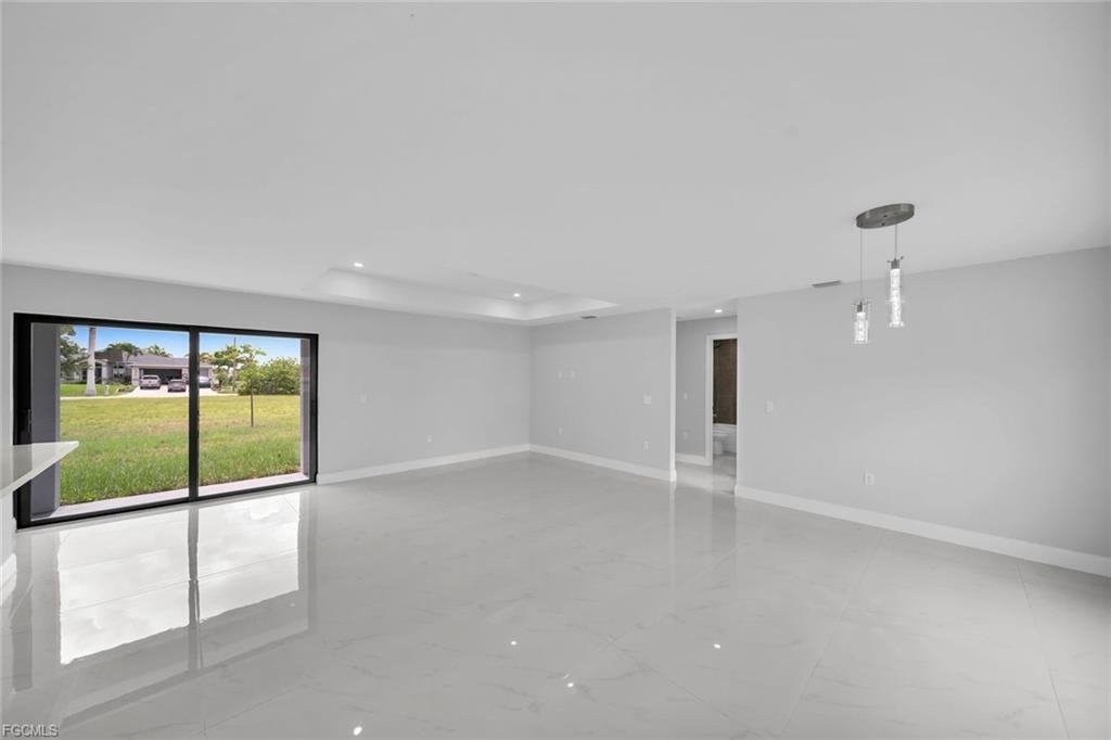 204 Nw 14th St - Photo 5 of 8