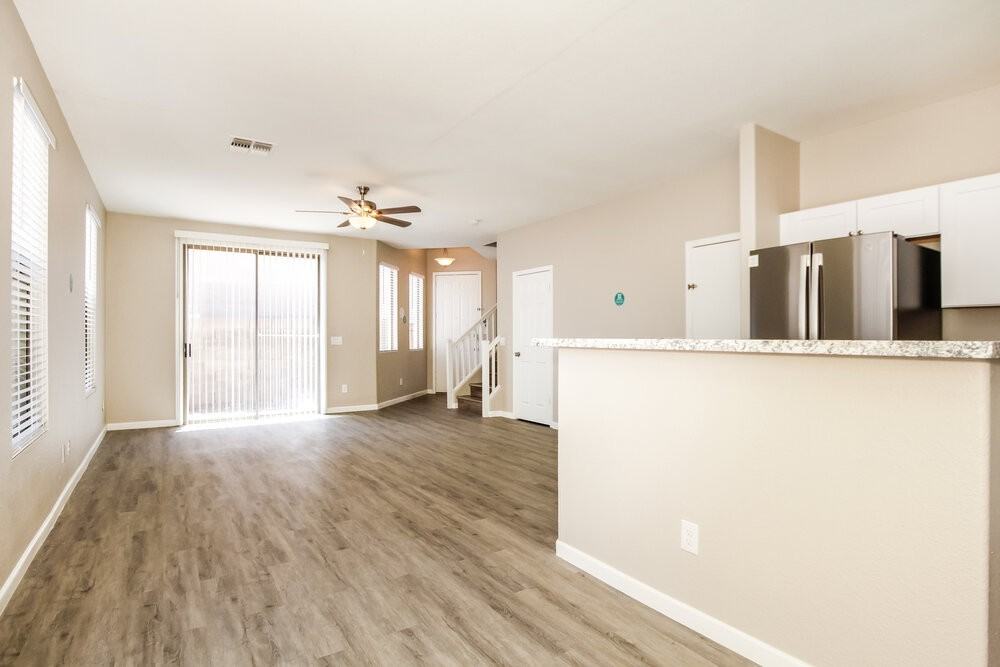 1225 South Mansard - Photo 5 of 17