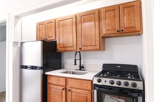 905 W Carmen Ave #405 - Photo 1 of 1