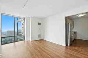 featured image of 520 N Kingsbury St