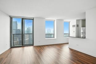 520 N Kingsbury St - Photo 1 of 1