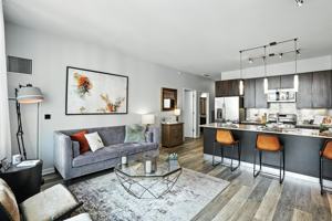 featured image of 469 W Huron St #1-1