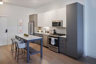 1105 Pleasant St - Photo 1 of 1