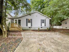 featured image of 6 Greenwood Ln