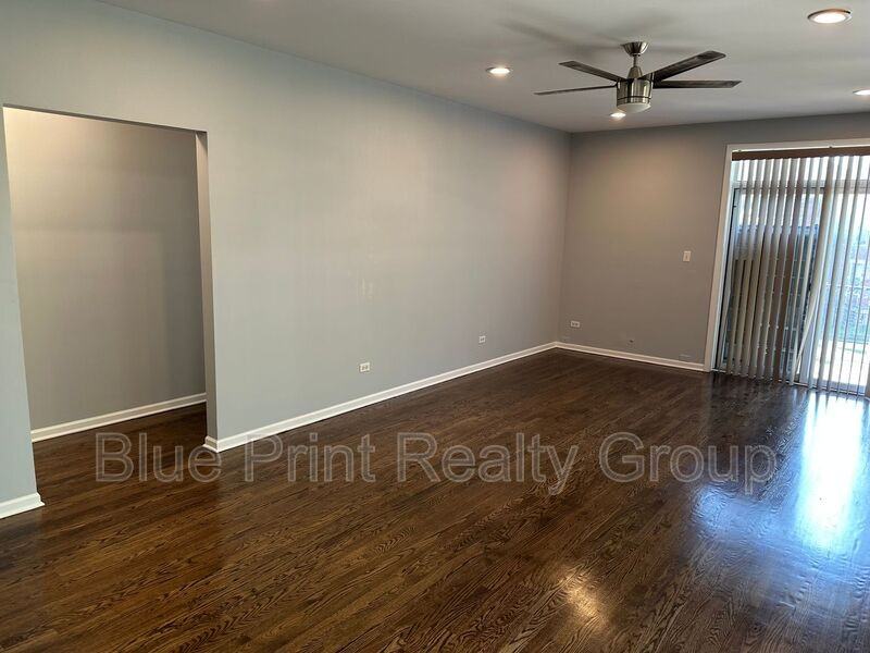 5219 S Michigan Ave #2W - Photo 7 of 17