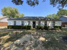 5438 Elmhurst Ave - Photo 1 of 1
