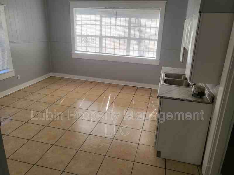 723 E Trigg Ave - Photo 5 of 6