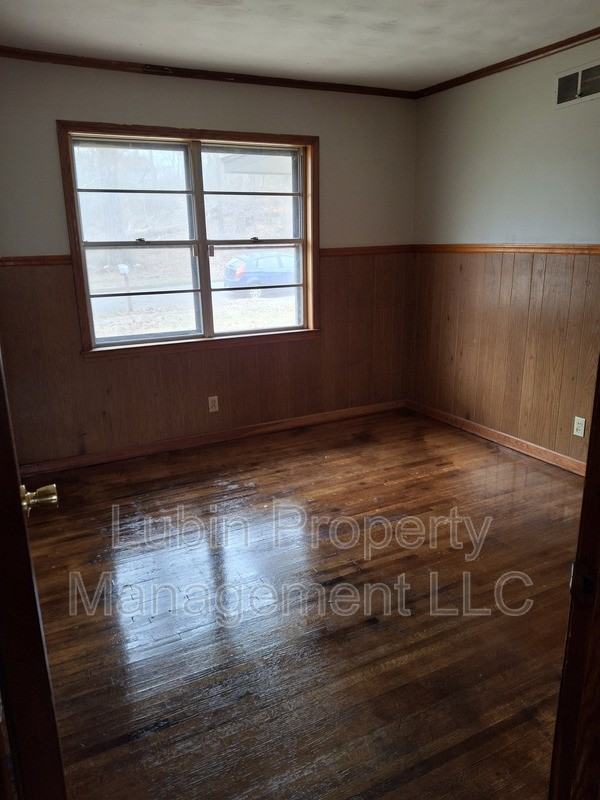 2135 Clifton Ave - Photo 2 of 7