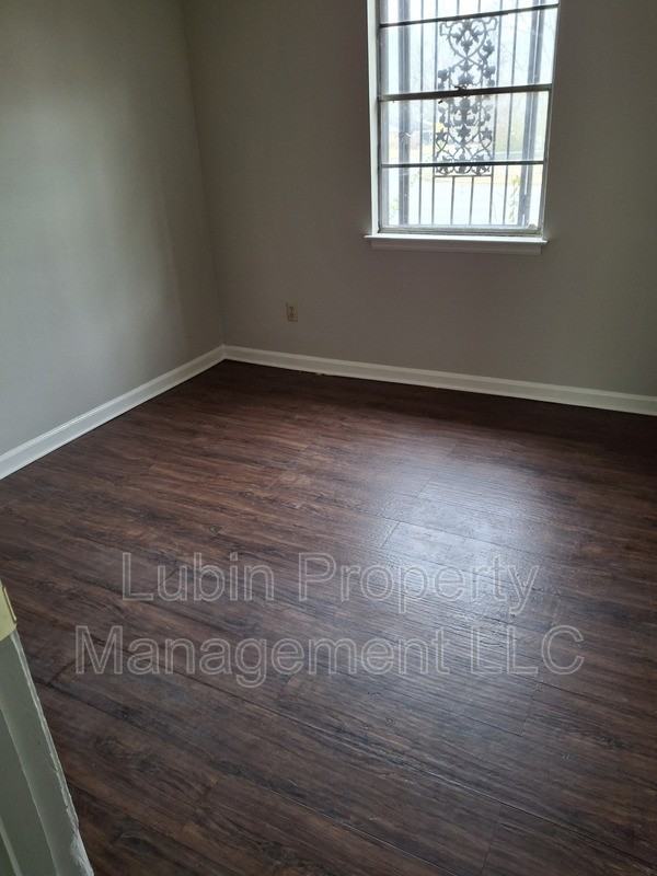 3759 Bluff Wood Dr - Photo 2 of 6