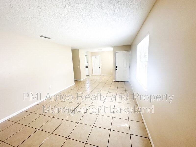 3214 Crystal Hills Loop South - Photo 2 of 13