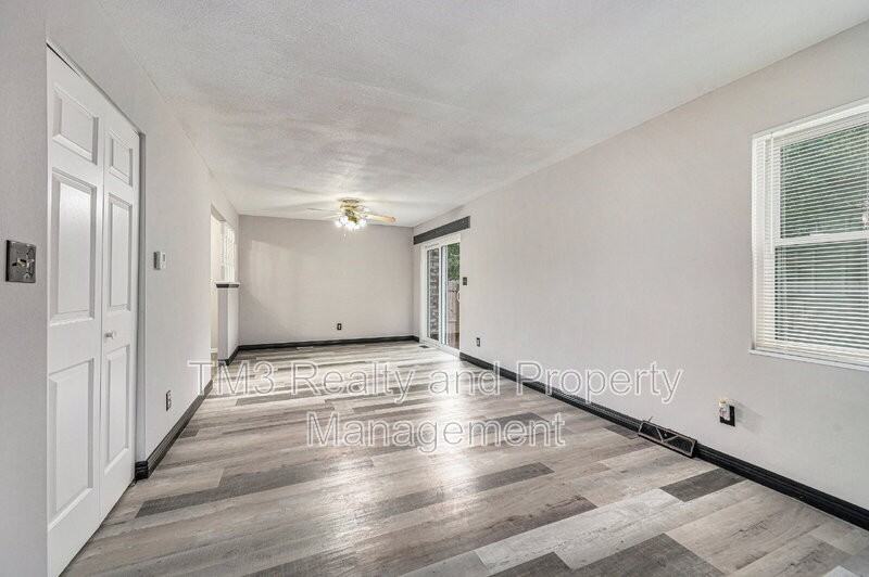 3731 Ne Colonial Dr - Photo 4 of 18