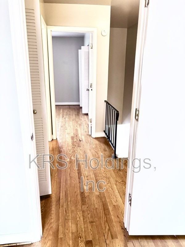 5208 Goolsby Ct - Photo 5 of 9