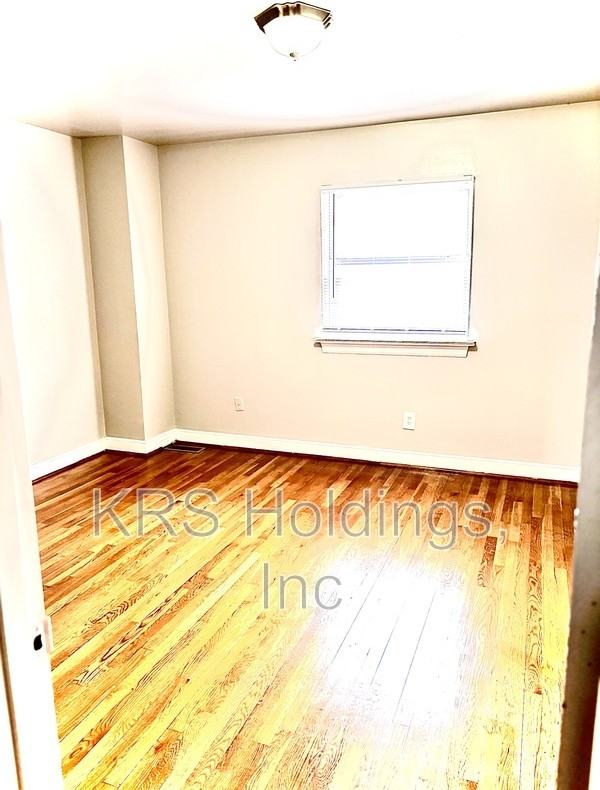 5208 Goolsby Ct - Photo 6 of 9