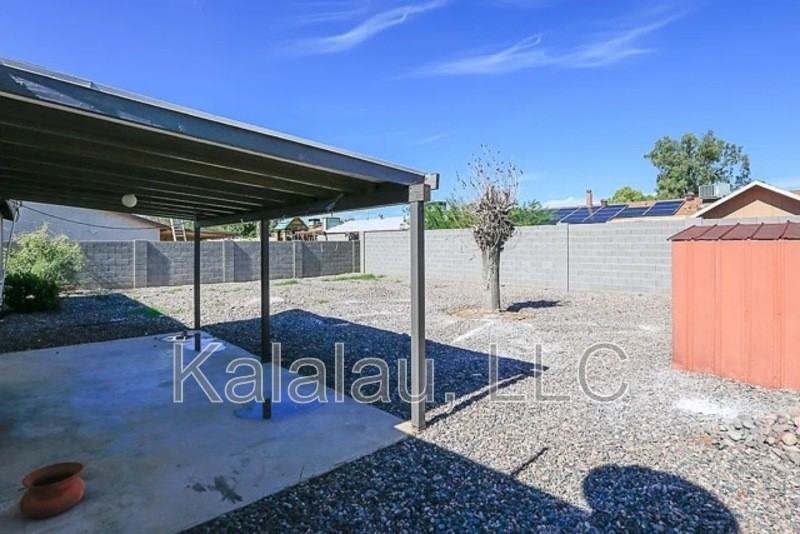 3776 E Surrey Ave - Photo 2 of 25