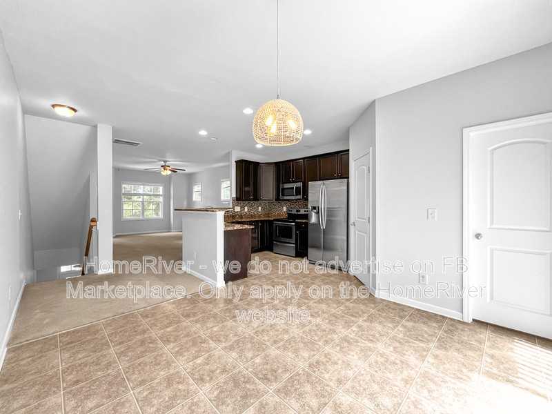 7903 Dukes Dynasty Dr - Photo 6 of 21