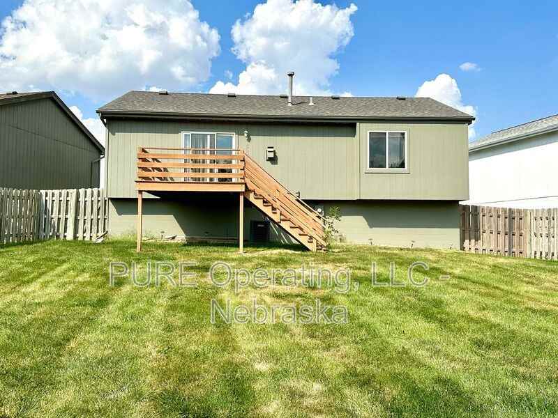 11657 Bauman Ave - Photo 2 of 26