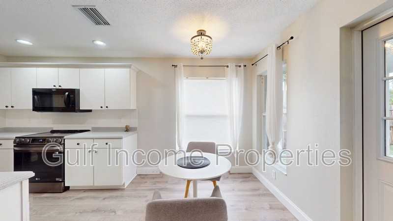 4026 Banbury Cir - Photo 7 of 27